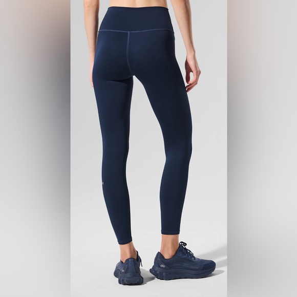 ALO Yoga 7/8 High-Waist Airlift Legging,size small in navy brand new with tags - Picture 2 of 5